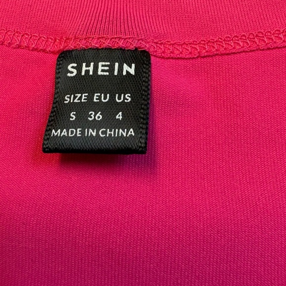 SHEIN hot pink short sleeve stretchy t-shirt women's size Small/4 - Picture 3 of 7